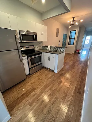 Rented by Hagstrom Management Inc | media 20