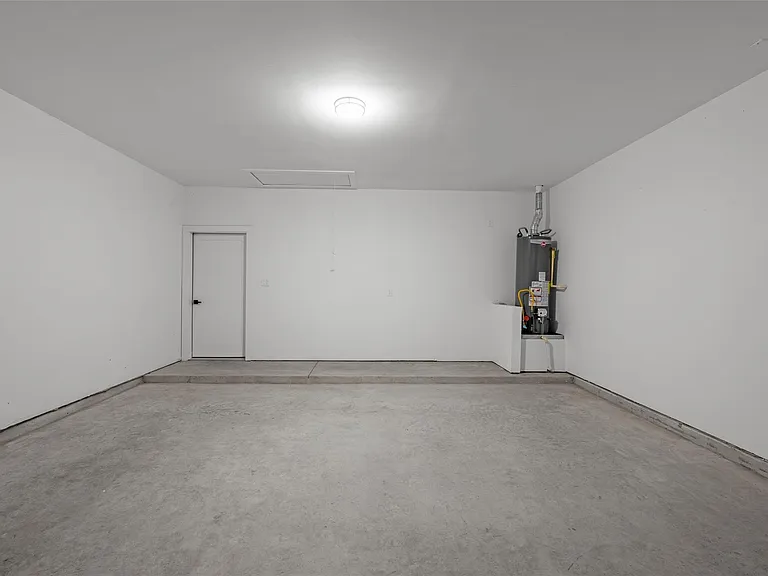 7430 Avenue E — Photo 33