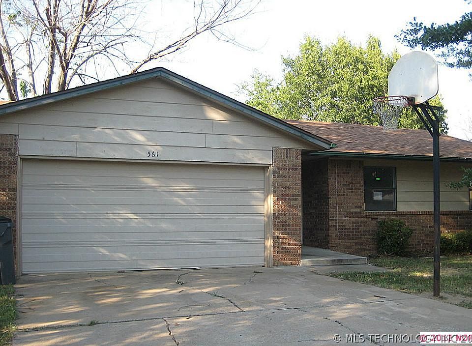 1st image of 561 E 135th Pl
