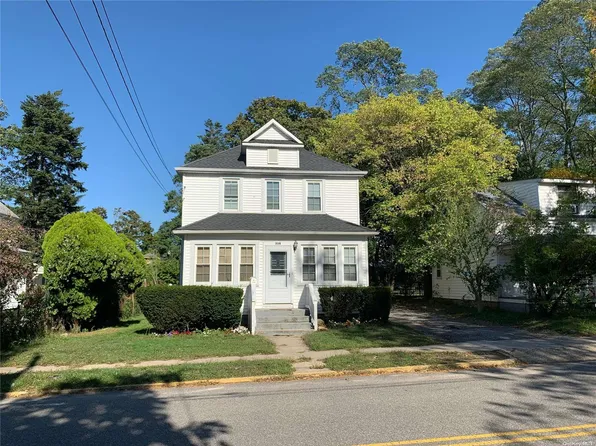 334 Maple Avenue, Riverhead, NY 11901