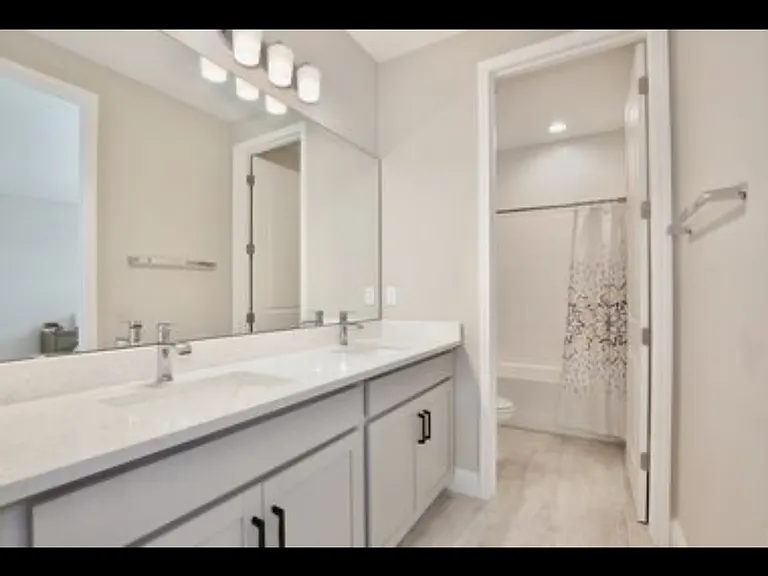 4446 Renly Ln — Photo 32