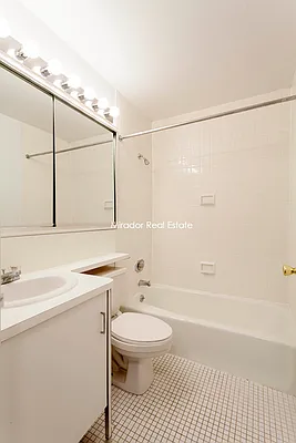 Rented by Mirador Real Estate | media 38