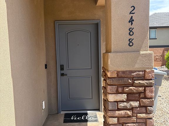 2nd image of 2488 Manzoni Rd