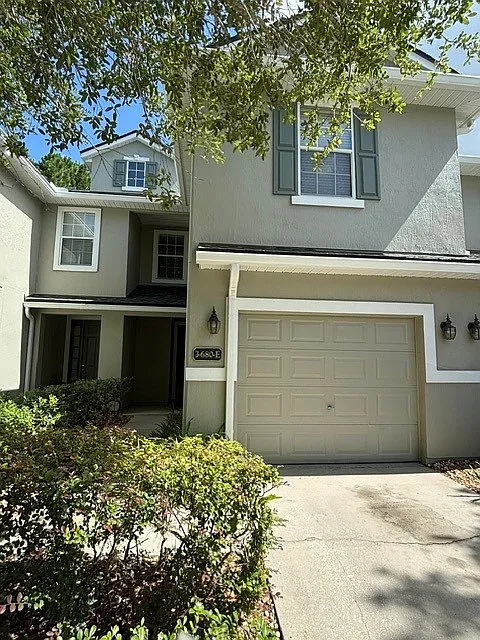 3680 E Creswick Cir