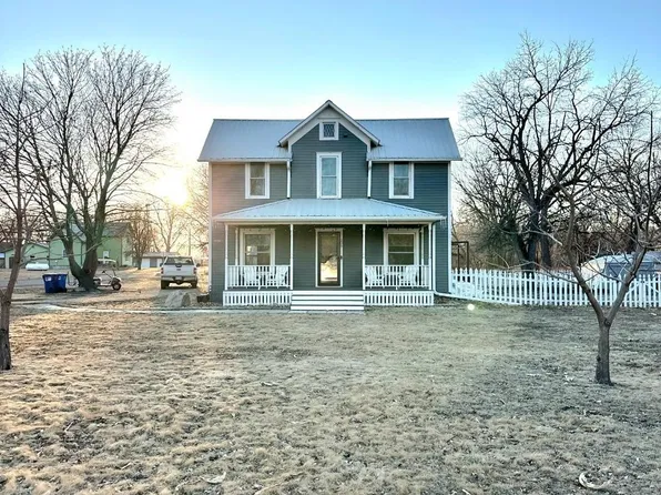 205 Park Blvd, Hurley, SD 57036