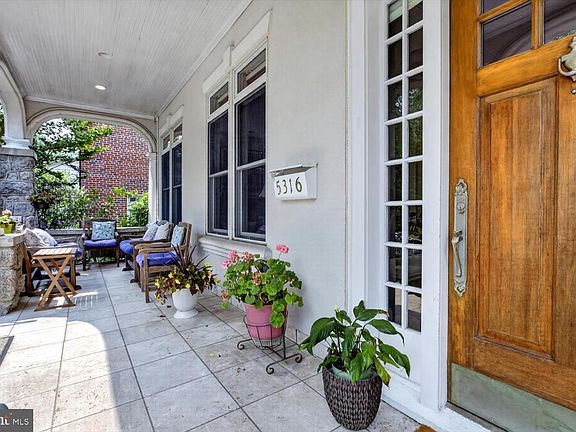 2nd image of 5316 42nd St NW