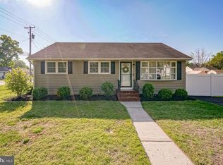 20 Aspen Dr, Pennsville, NJ 08070