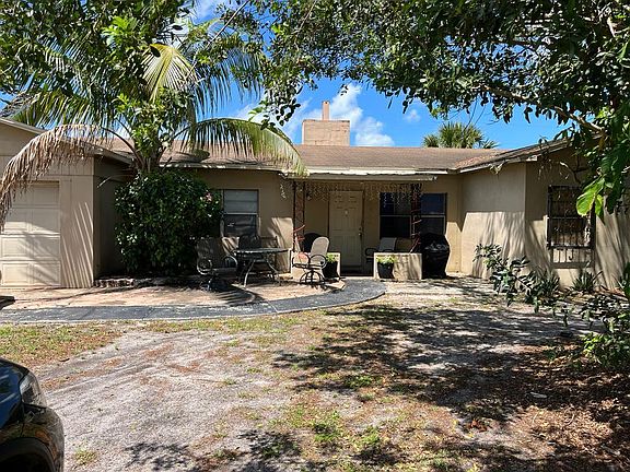 2nd image of 3404 Avenue O Avenue