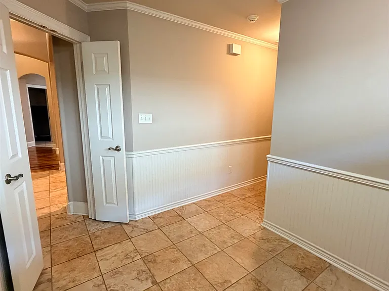 5706 Andover Dr — Photo 31