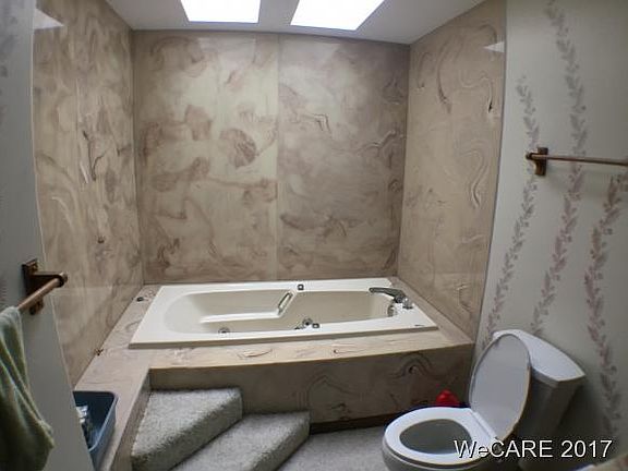 4th image of 1591 Northbrook Dr