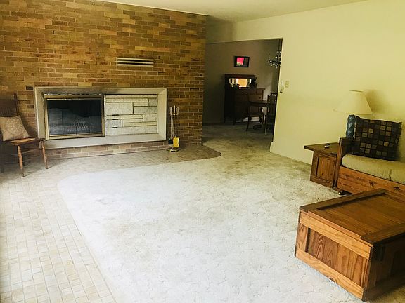 5th image of 11633 S Highwood Dr