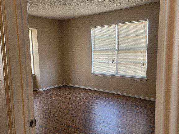 5th image of 5236 Meadow Fld APT 3