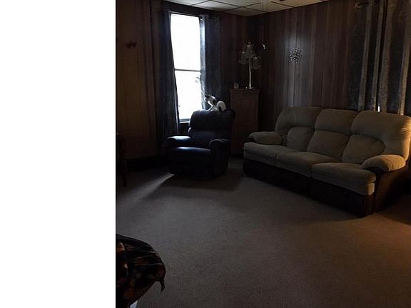 3rd image of 207 W Penn Ave