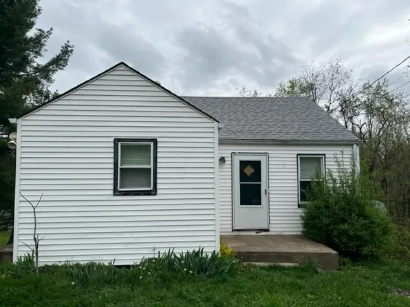 2248 Eldersville Rd, Follansbee, WV 26037