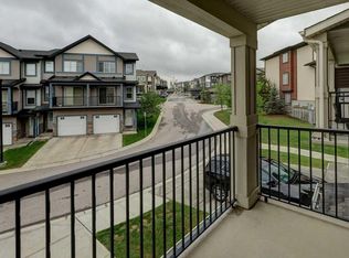 452 S Sage Hill Grv NW, Calgary, AB T3R0Z8