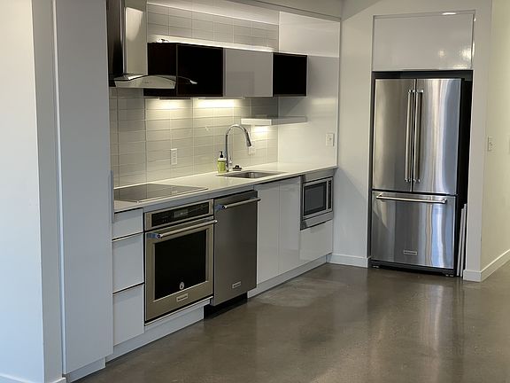 4th image of 401 Linden St #1-203
