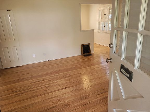 5th image of 4510 Coldwater Canyon Ave