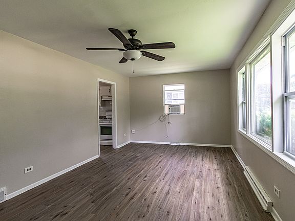 3rd image of 1038 Landon Ave