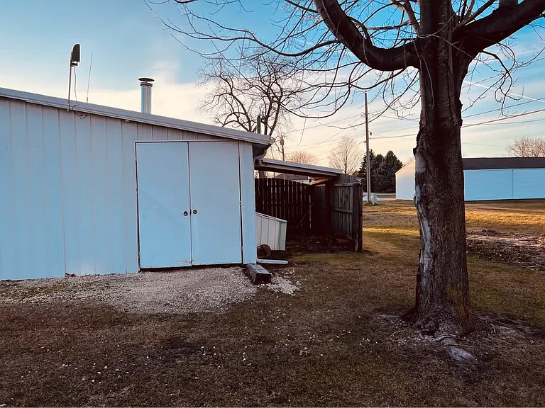 205 Forest St — Photo 12