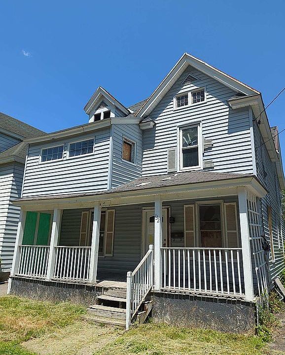 1st image of 132 West St