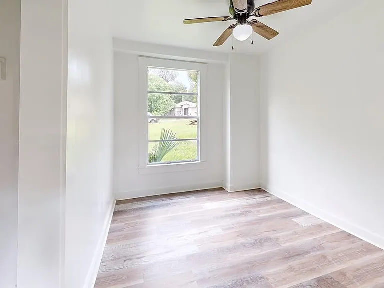 738 Wood St #A — Photo 16