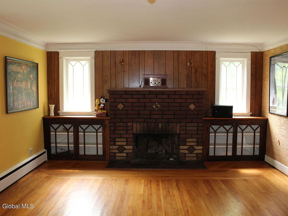 61 Maple Ave, Glenville, NY 12302 Zillow