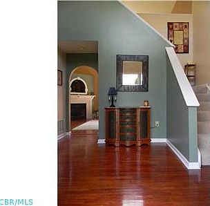 3rd image of 331 N Bend Dr