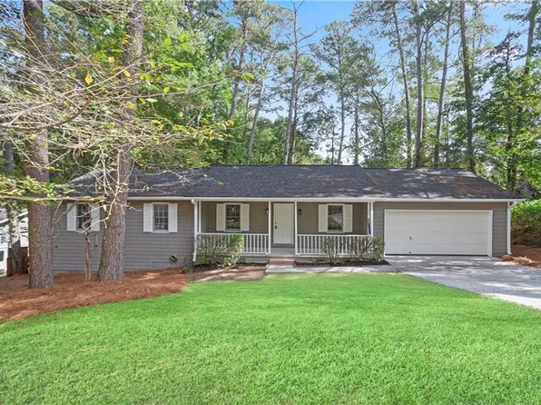 2925 Valley Ct NE, Conyers, GA 30012