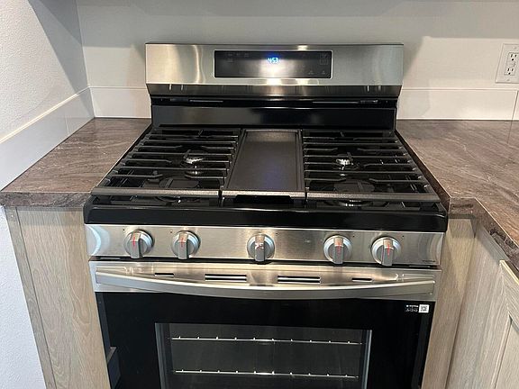 4th image of 117 Countryside Ln SE