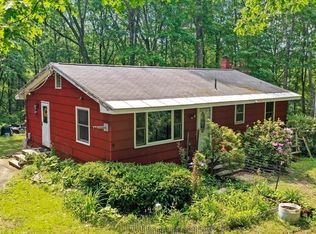 9 Number 6 Rd, Leverett, MA 01054