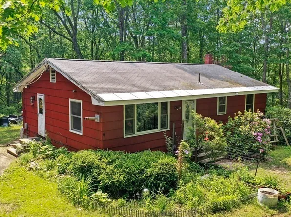 9 Number 6 Rd, Leverett, MA 01054