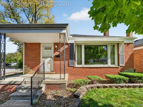 16792 Centralia, Redford, MI 48240