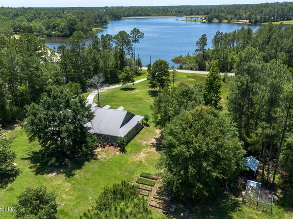 17242 Spring Lake Dr E, Vancleave, MS 39565