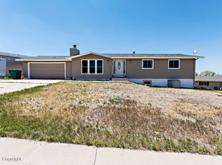 540 Sweetwater Cir, Wright, WY 82732