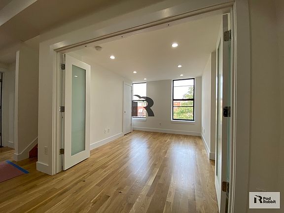 5th image of 841 Kent Ave #4BB