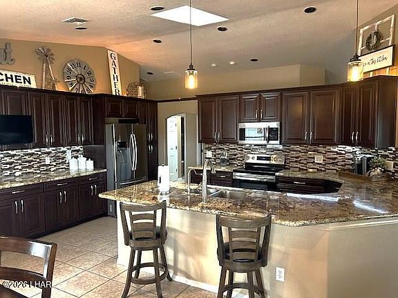 2nd image of 2507 Bayou Ln
