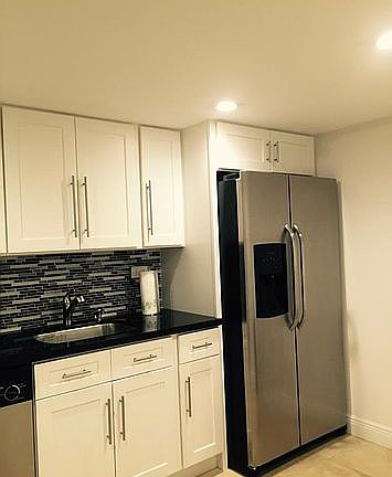 4th image of 6039 Collins Ave APT 712
