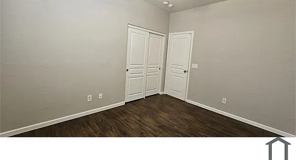 10886 W Locust Ln — Photo 38