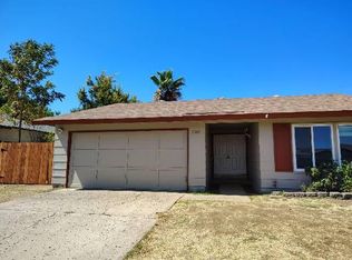 10042 Three Oaks Way, Santee, CA 92071