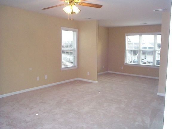 Huge Master Bedroom with Sitting Area