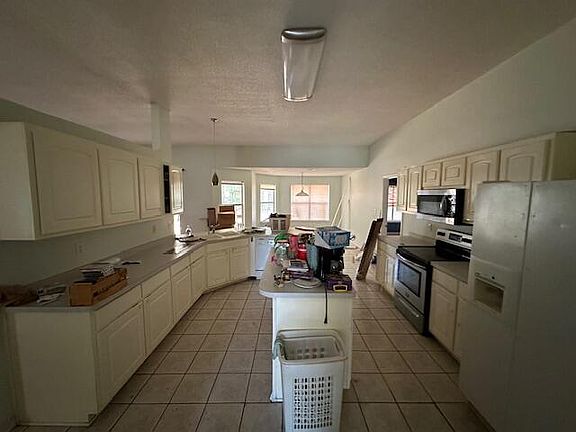 5th image of 5841 Saratoga Dr