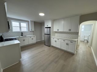 2-12 1st St #6, Elmwood Park, NJ 07407