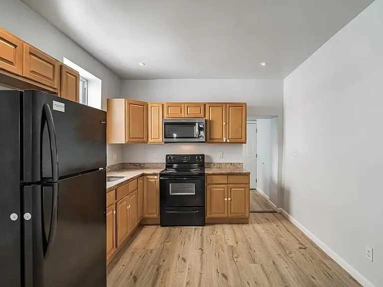 1239 N Frazier St #1 — Photo 11