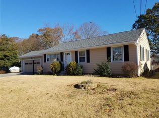 20 Villa Ave, Warwick, RI 02886