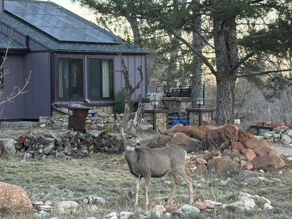8796 Streamcrest Dr, Boulder, CO 80302