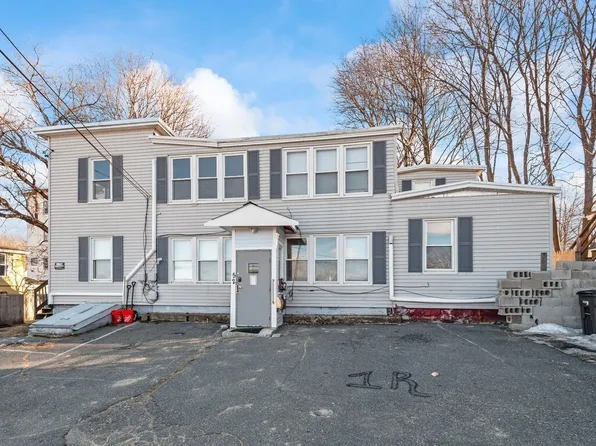 52 Moran St APT 2L, Gardner, MA 01440