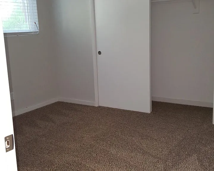 144 Hilborn St #12 — Photo 15