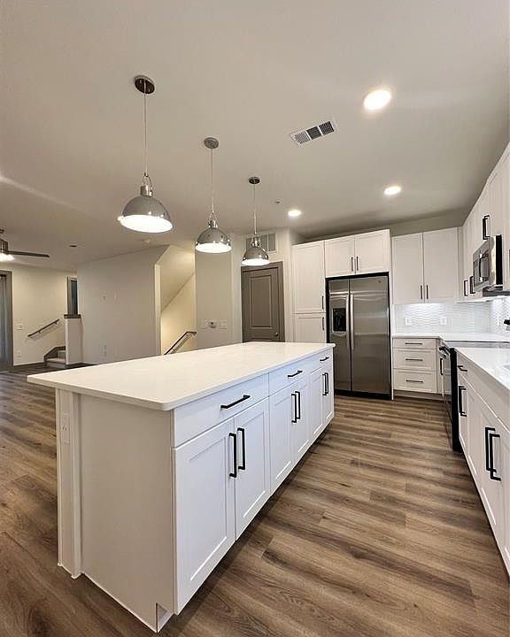1st image of 4024 McEwen Dr #4105