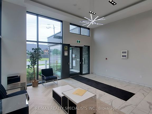 5th image of 7 Erie Ave #809