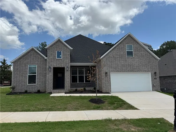 2920 N Chapel Dr, Fayetteville, AR 72704